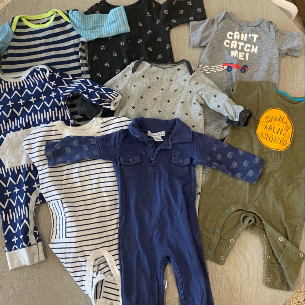 Set of 8 0-3M onesies